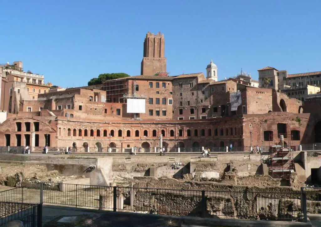 Roamin’ in a Roman Shopping Mall